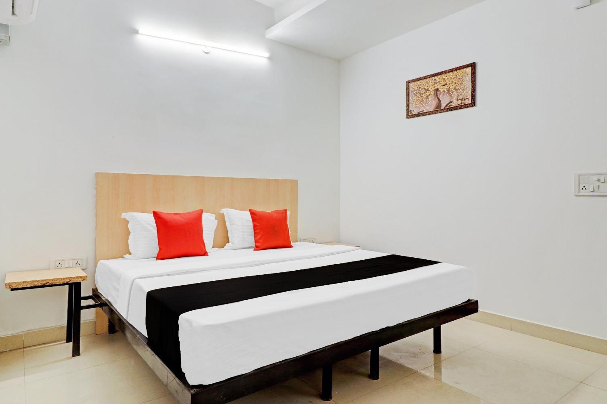 Hotel O Vasundhra Grand Ghaziabad Eksteriør billede